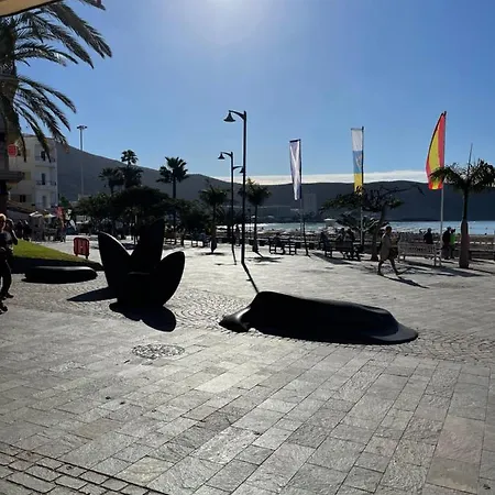 Edificio Abora * Los Cristianos (Tenerife)
