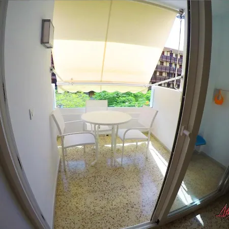 Edificio Abora Apartamento Los Cristianos (Tenerife)