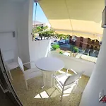 Edificio Abora * Los Cristianos (Tenerife)