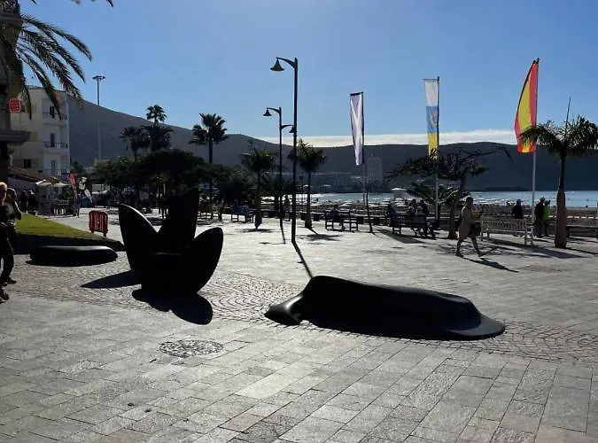 Edificio Abora * Los Cristianos