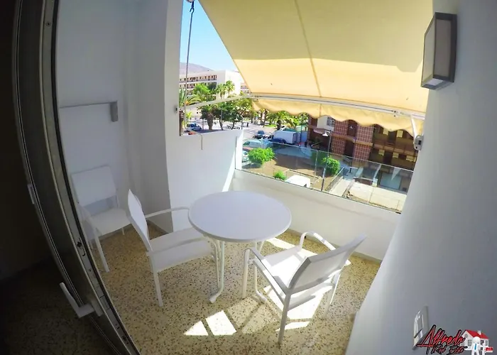 Edificio Abora * Los Cristianos