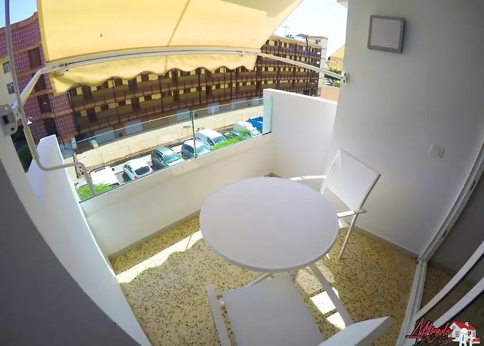 Edificio Abora * Los Cristianos